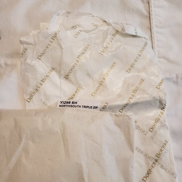 Dooney and Bourke YI298 BX New - Picture 6 of 8